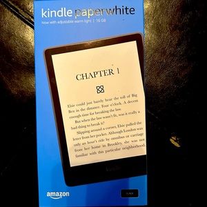 NWT Kindle Paperwhite (16 GB)